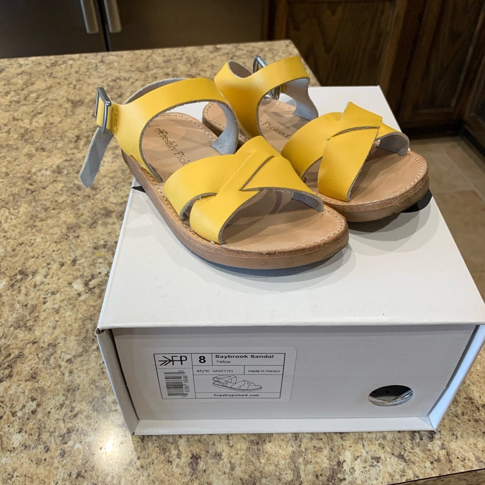 Freshly Picked toddler girl sandals